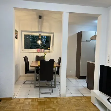Ruhige Ferienwohnung Mit Schoener Terrasse Apartament *